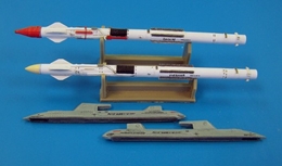 プラスモデル1/48 UZR-23 訓練用模擬ミサイル                     