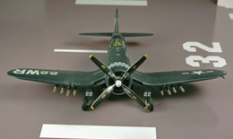 ミニクラフト1/48 F4U-5 コルセア 米海兵隊 VMF-214                