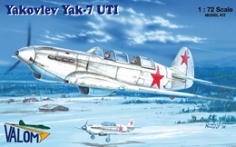 バロム1/72 YaK-7UTI 複座練習機                           